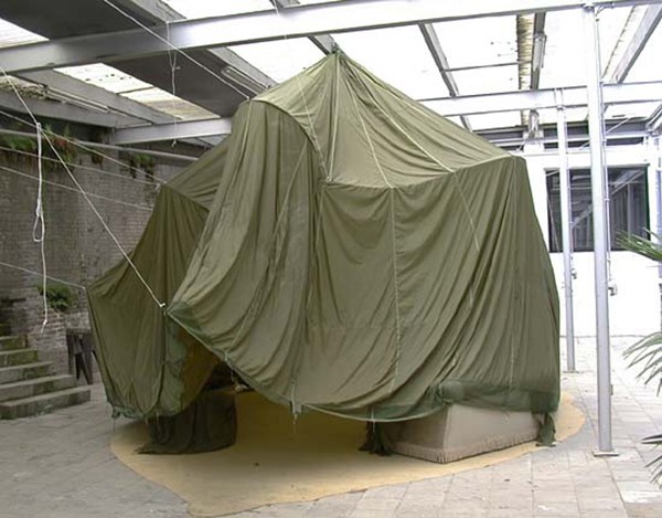 Parachute 01, 2000.